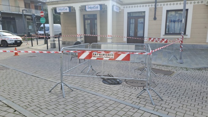 Cedimento stradale, chiusa al traffico via Rooesvelt