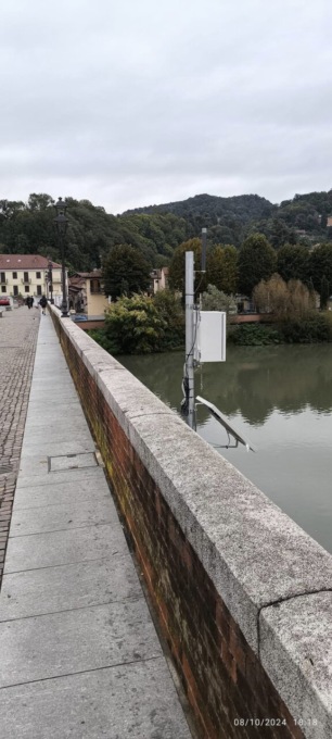 San Mauro: spunta un’antenna a ridosso del ponte vecchio, ecco di cosa si tratta