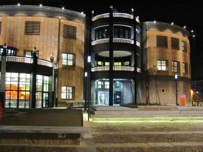 La biblioteca Archimede apre di sera per aiutare gli studenti “sotto esame”