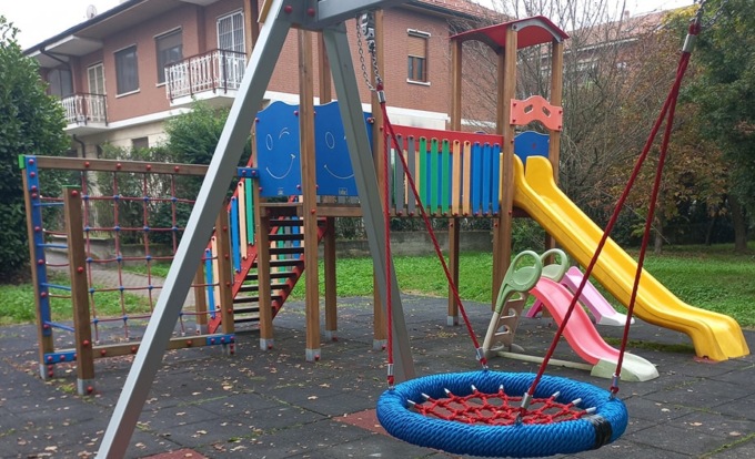 A San Mauro parchi giochi più sicuri e in ordine grazie alle manutenzioni