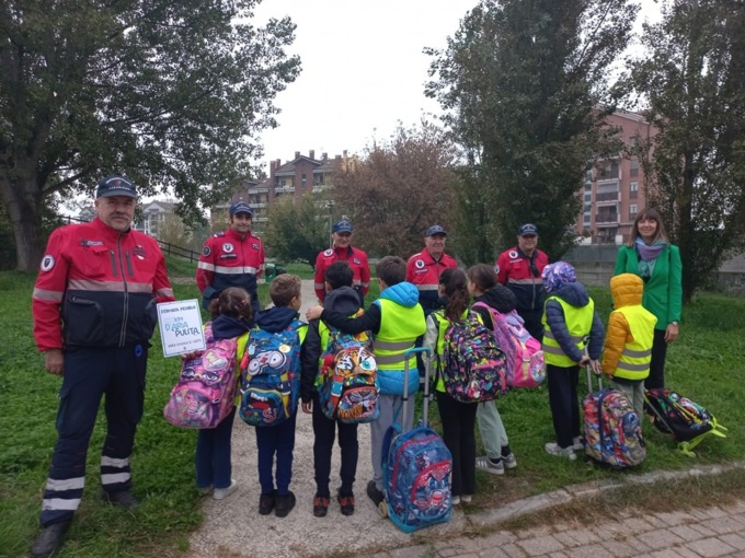 A San Mauro è partito il Pedibus: ecco come funziona