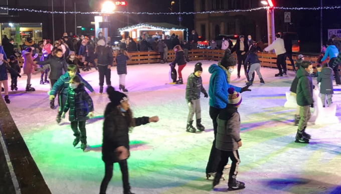 Gassino: a dicembre arriva la pista di pattinaggio su ghiaccio