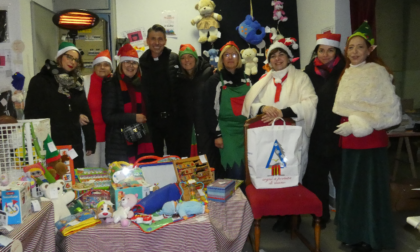 San Mauro: la grande festa dei folletti con le 2 Burgà ha acceso lo spirito natalizio