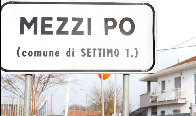 Danneggiate le tubature di acqua e gas: disservizi a Mezzi Po