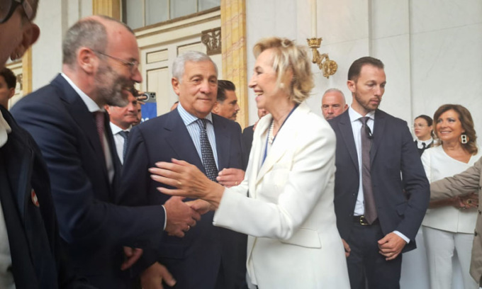 Crisi automotive, l’impegno del Partito Popolare Europeo: “Non abbandoniamo l’industria automobilistica”