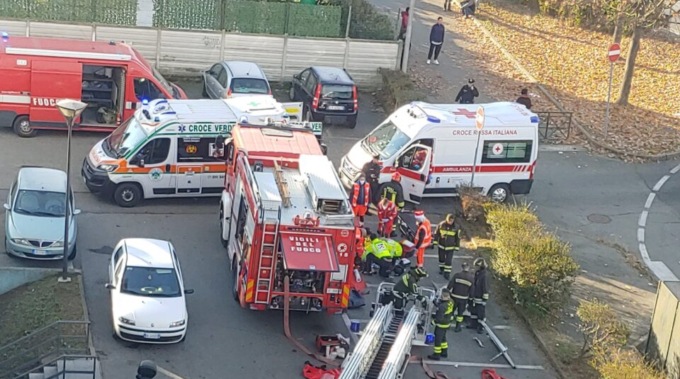 Incendio in corso Piemonte a Settimo: morta una donna e la sua cagnolina
