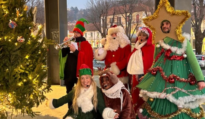 A San Mauro la magia del Natale si è accesa grazie al teatro per bimbi e famiglie