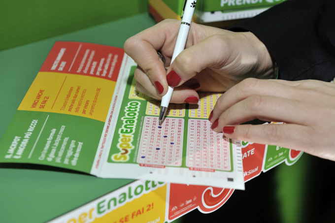 SuperEnalotto: a San Mauro Torinese vinti oltre 49mila euro
