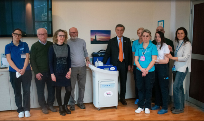 “Il sorriso di Buba” dona una doccia molecolare alla fondazione Faro