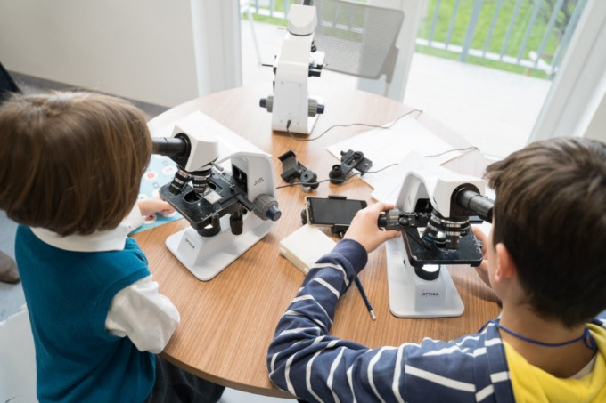 Wins: una giornata tra tecnologia e AI per immergersi nella scuola del prossimo futuro