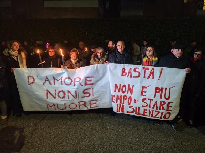 Femminicidio di Venaria: la comunità ferita è scesa in strada per dire “basta”