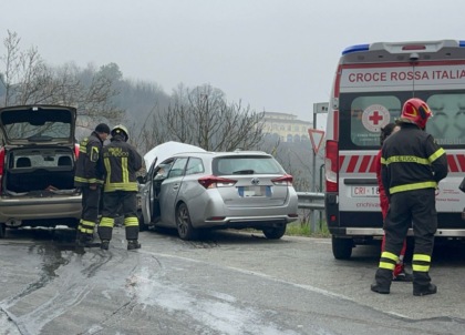 Scontro frontale, morta la donna coinvolta nell’incidente