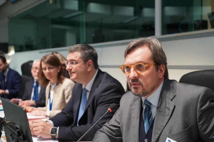 “Se voci confermate, Ue dichiara la morte dell’automotive, suicidio più grande della storia industriale”