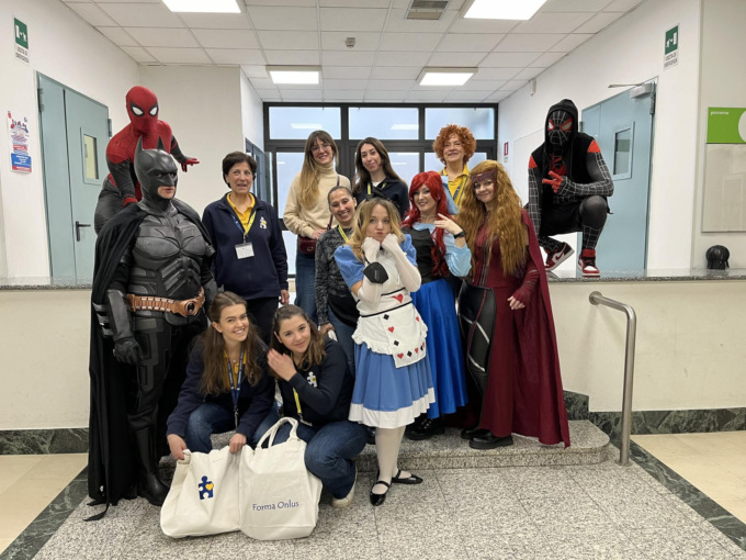 Torino Outlet Village porta il Carnevale all’Ospedale Regina Margherita grazie a Fondazione FORMA e all’Associazione MATI