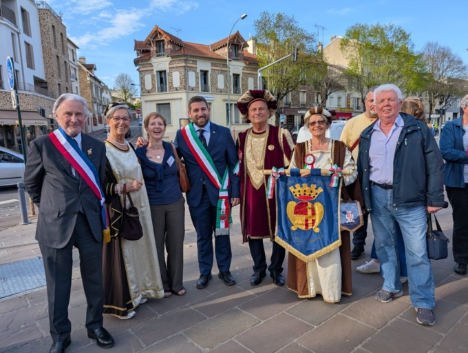 Settimo Torinese rafforza i legami con la città gemella di Chaville