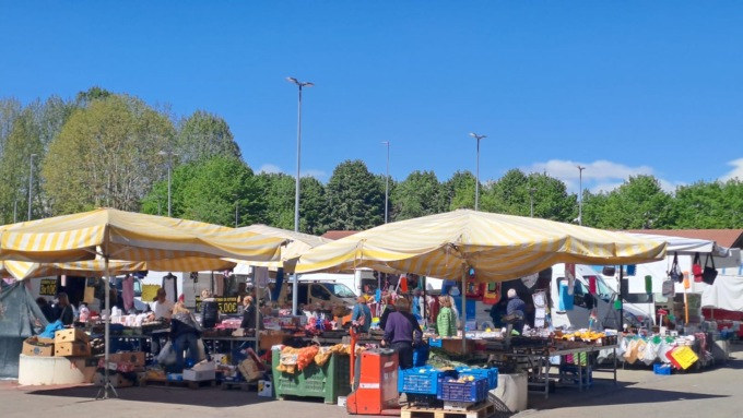 Il mercato del lunedì in piazza Europa