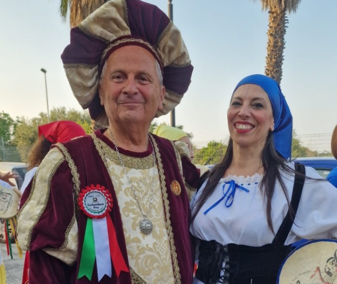 La Famija Setimeisa sbarca   in  Sicilia