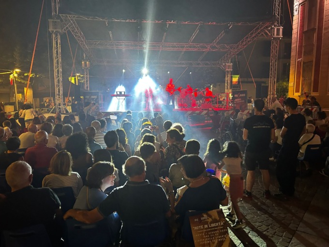 I giovani talenti settimesi hanno conquistato piazza della Libertà