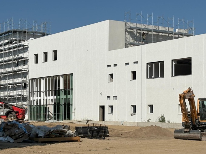 Gassino, nuova scuola: smontata l’impalcatura