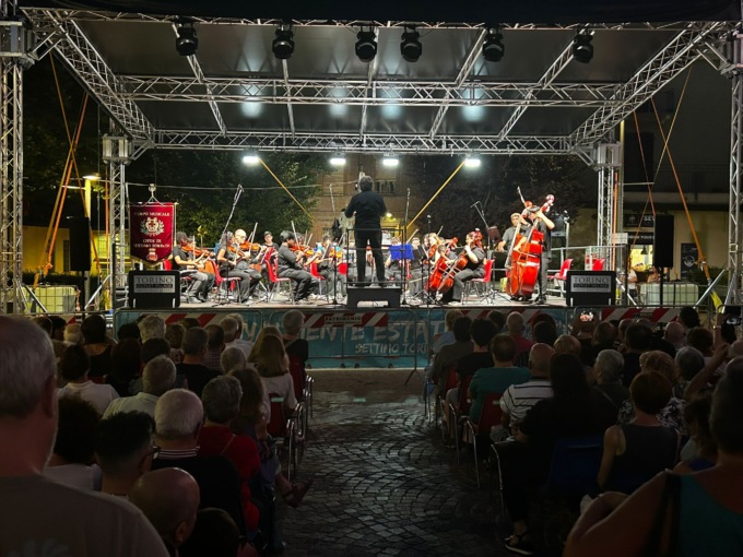 Sanitansamble incanta Settimo Torinese: grande musica per un messaggio importante