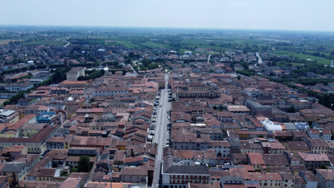 “Dentro e fuori dal Comune”, si chiude la prima stagione con Orzinuovi: questa sera su Telecity e il61