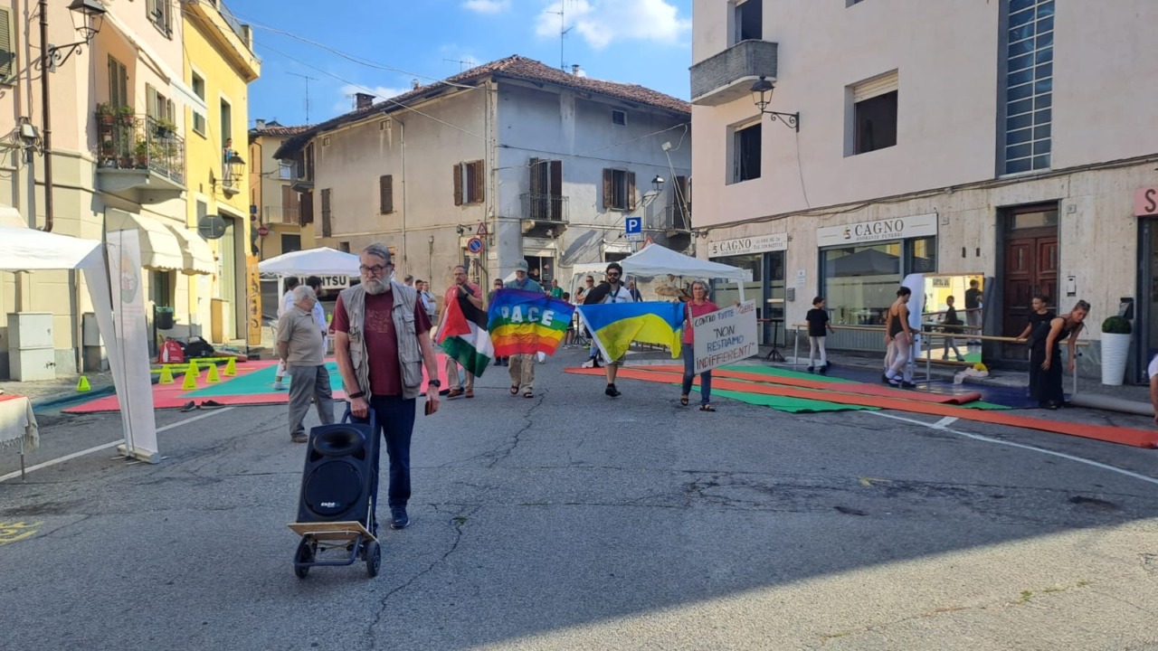 Gassino scende in piazza per fermare la guerra a Gaza