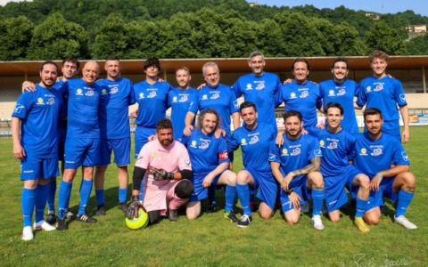 A Castiglione Torinese la partita di beneficenza “Una mano sul cuore”