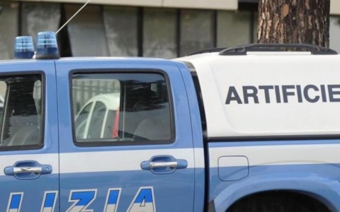 Venaria, trovati frammenti di una bomba della Seconda Guerra Mondiale in via Zanellato