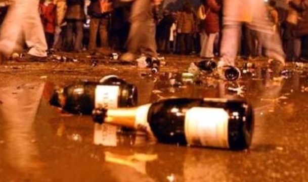 L’appuntamento con una donna finisce in rissa