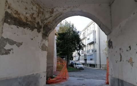 Dallo stabile di via Petrarca allo sportello in città: Atc annuncia gli interventi sull’emergenza casa