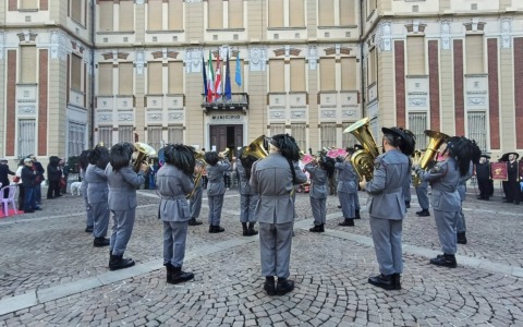 Celebrati a suon di musica i 30 anni della Fanfara dei Bersaglieri di Settimo