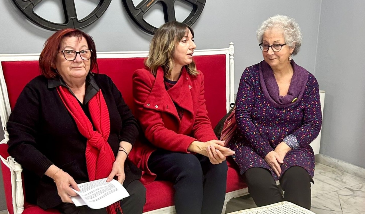 “Com’eri vestita?”: San Mauro accende la consapevolezza sul tema della violenza sulle donne