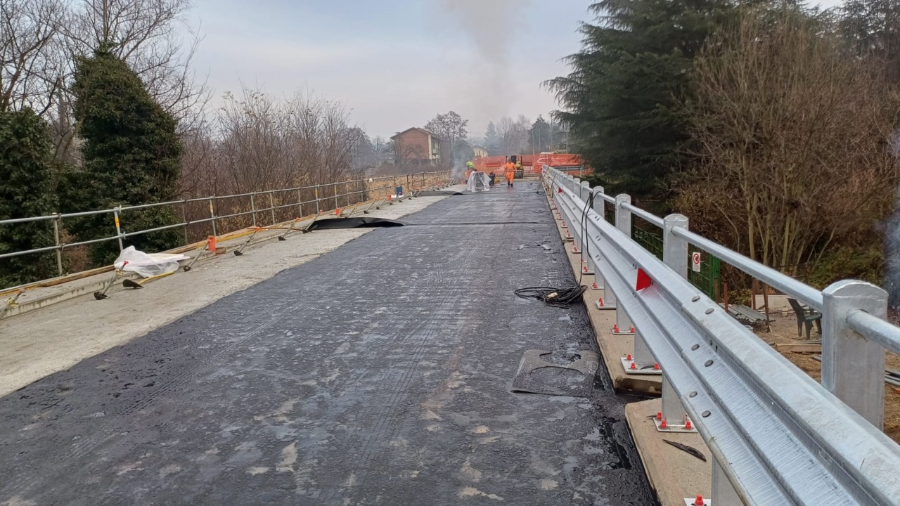 Sciolze, dietrofront: il ponte sulla Sp 98 riaprirà il 5 dicembre con senso unico alternato