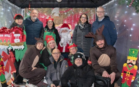 Magia di Natale in via Montello: inaugurato il Giardino Natalizio