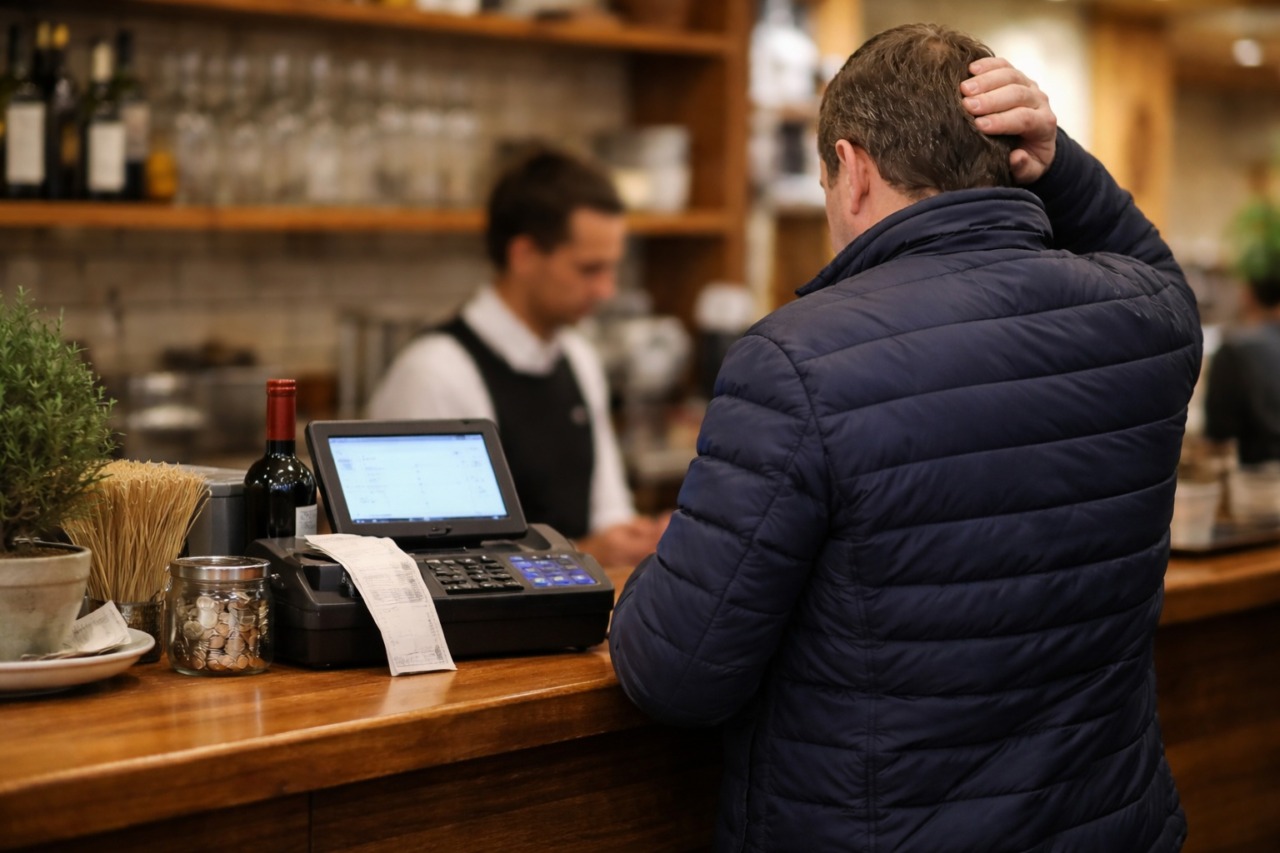 Ristoranti di Settimo “beffati”: due uomini mangiano ma poi non pagano