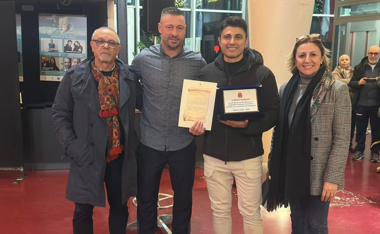 Salva la vita di un giovane giocatore: il Venaria Calcio premia Mirko Scilipoti