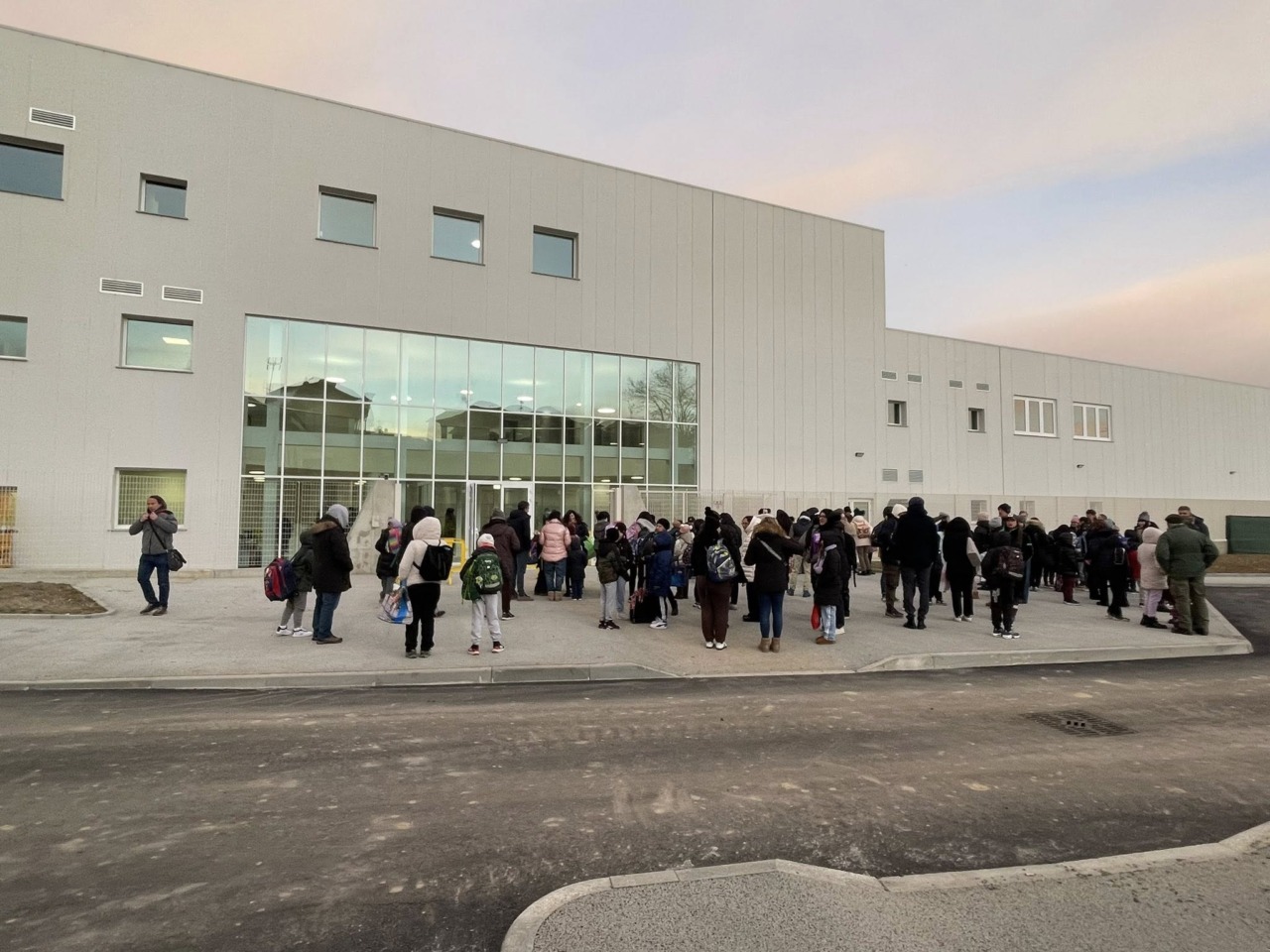 Nuova scuola primaria di Gassino: primo giorno e nuova viabilità