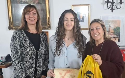 San Mauro celebra Laura Golfarelli, nuova “Farfalla Azzurra” della ginnastica ritmica