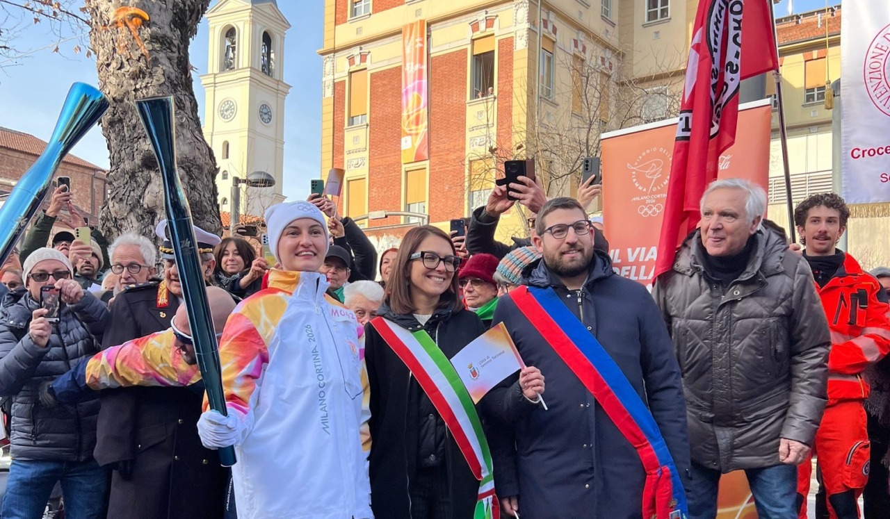 La Fiamma Olimpica ha attraversato anche Venaria e Settimo Torinese