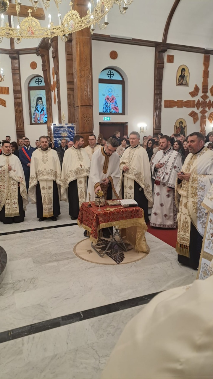 Inaugurata la nuova chiesa ortodossa in via De Francisco