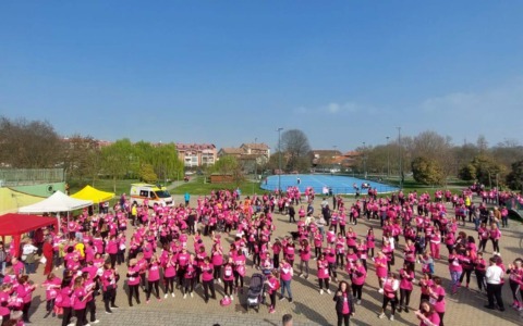 Settimo Torinese, oltre mille partecipanti alla Just The Woman I Am: donati più di 20mila euro alla ricerca