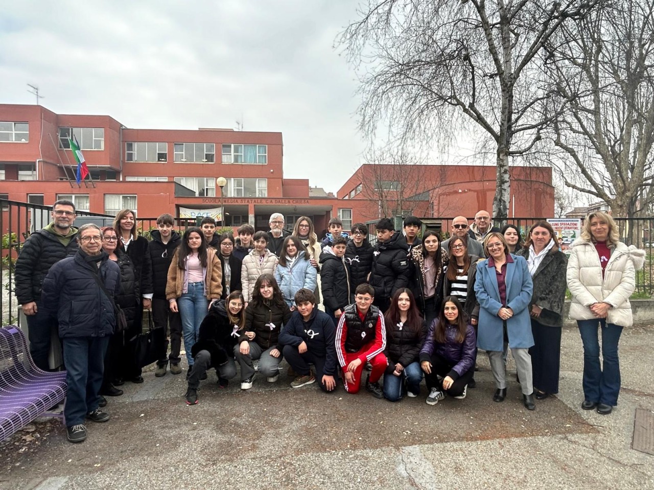 San Mauro Torinese: una nuova targa per la panchina lilla contro i disturbi alimentari