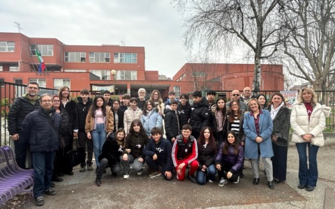 San Mauro Torinese: una nuova targa per la panchina lilla contro i disturbi alimentari