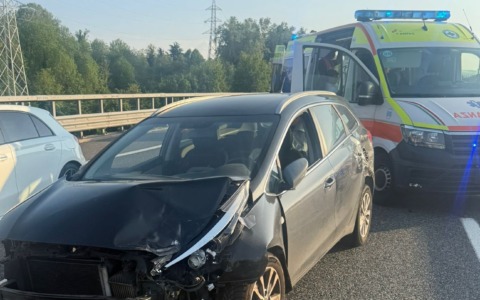 Incidente in tangenziale, coinvolti dieci veicoli: disagi al traffico