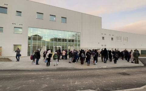 Gassino, la nuova scuola  intitolata ad Alda Merini