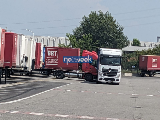 Settimo Torinese, incidente sul lavoro: muore corriere investito da un mezzo