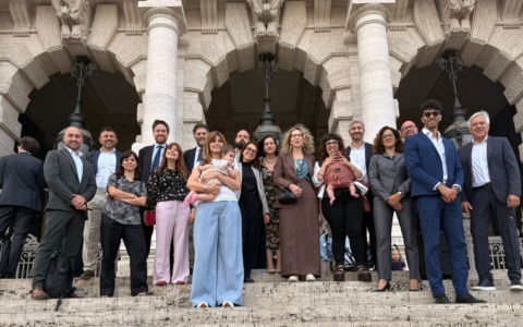 Congedo parentale paritario, da Settimo a Roma per depositare la proposta di legge popolare