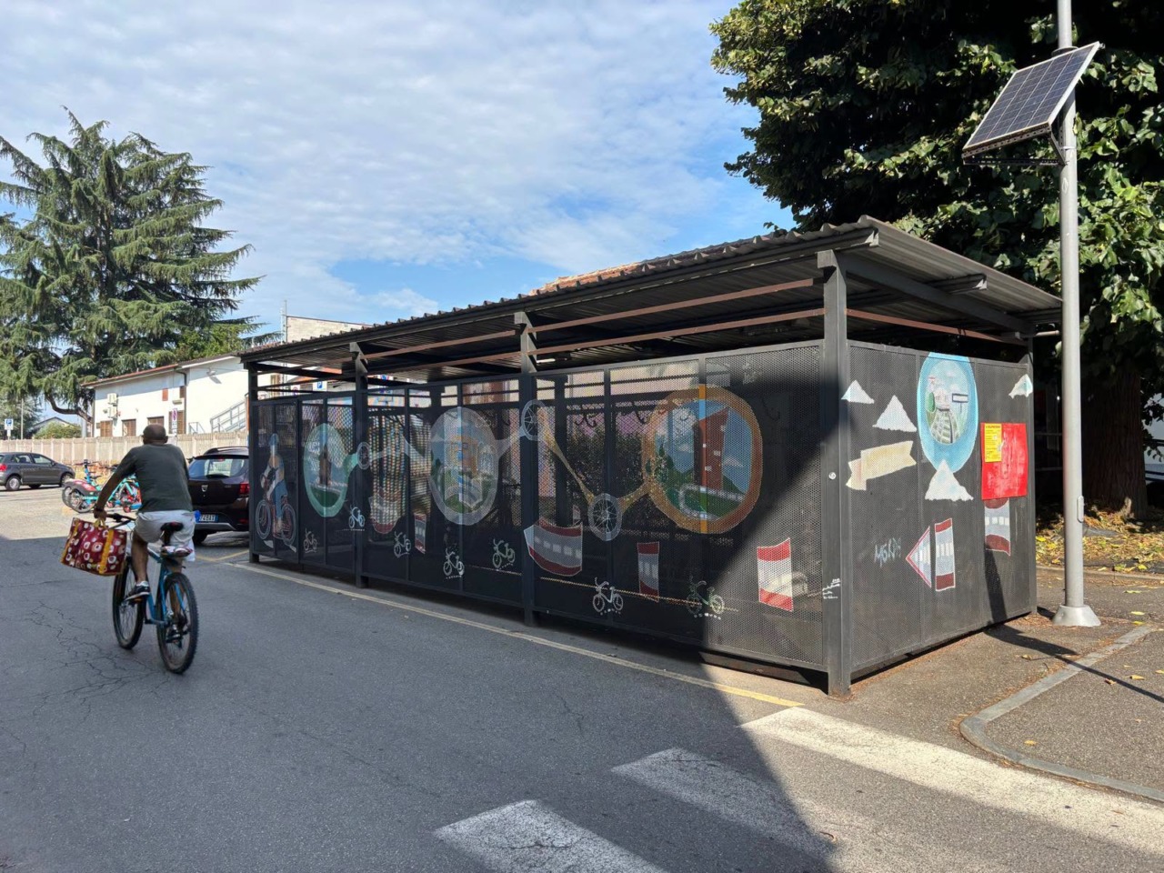 Apre il cicloposteggio di piazza Schiapparelli: come fare domanda