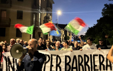 Barriera di Milano, manifestazione di comitati e commercianti contro il degrado