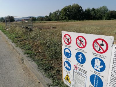 Fotovoltaico di via Mantova, i residenti: «Il Comune usi la legge regionale»